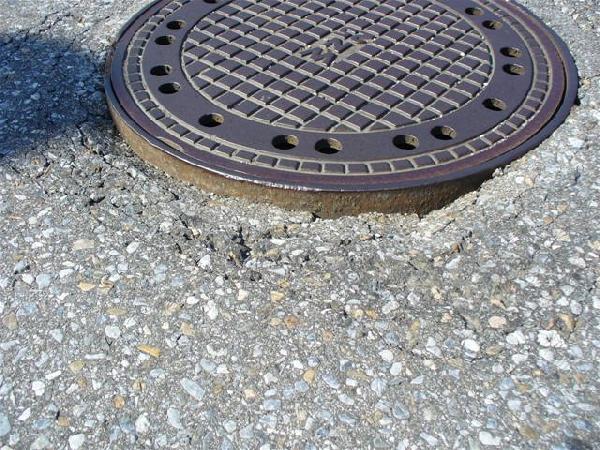  Bildname: Gefahren1 (4).JPG 
 Breite: 640 Pixel 
 H�he: 480 Pixel 
 Gr�sse: 106 kB 