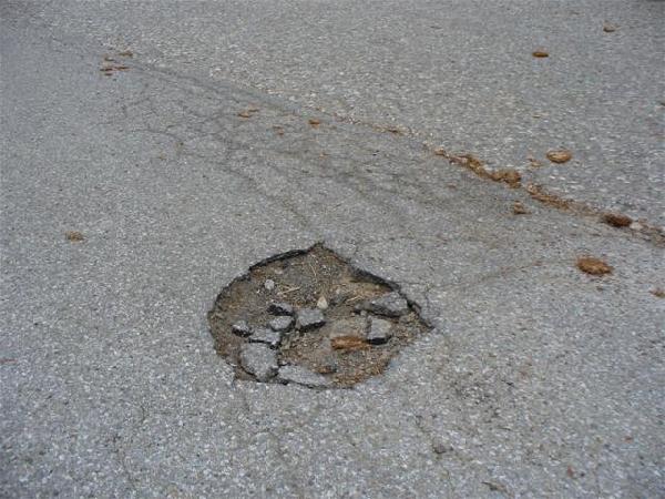  Bildname: Gefahren3.JPG 
 Breite: 640 Pixel 
 H�he: 480 Pixel 
 Gr�sse: 73 kB 